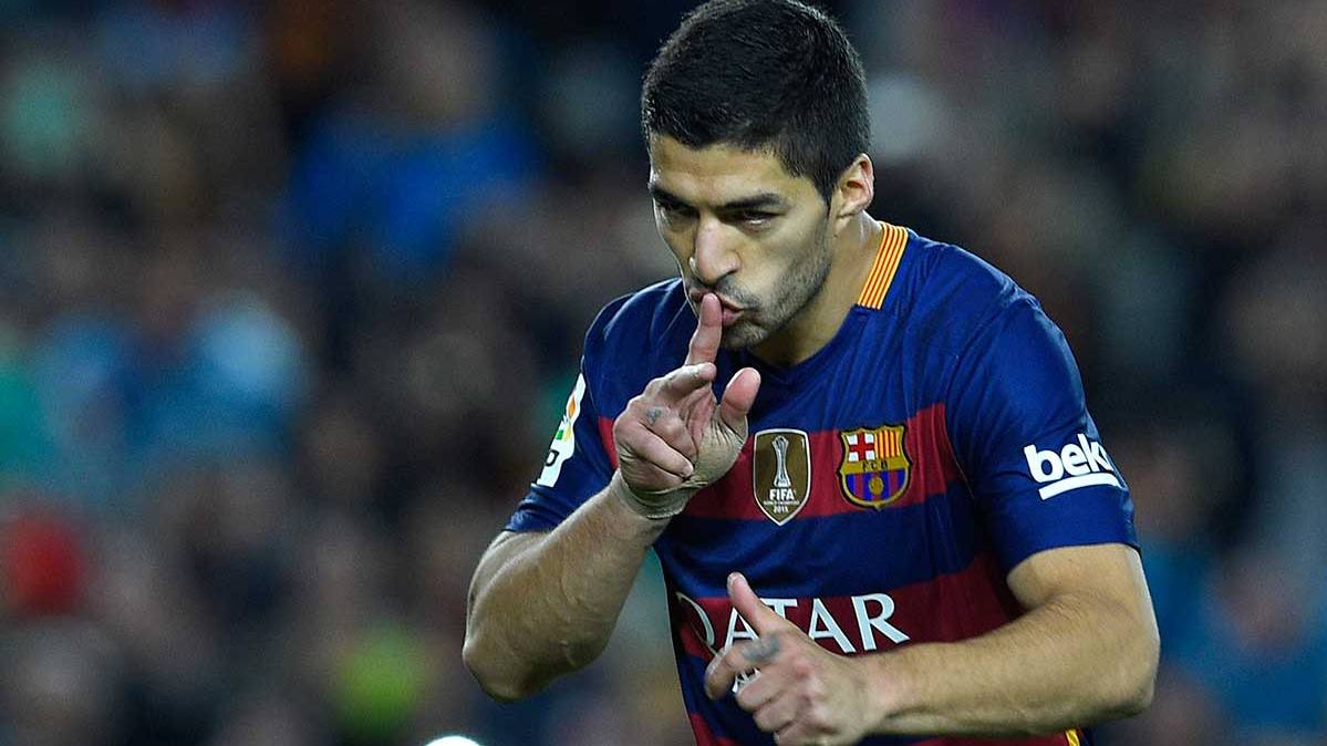 Luis Suárez, after marking in front of the Sporting of Gijón