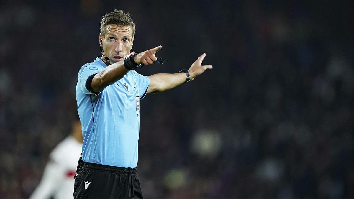 UEFA appoints Davide Massa as Barcelona-Eintracht referee UEFA appoints Davide Massa as Barcelona-Eintracht referee