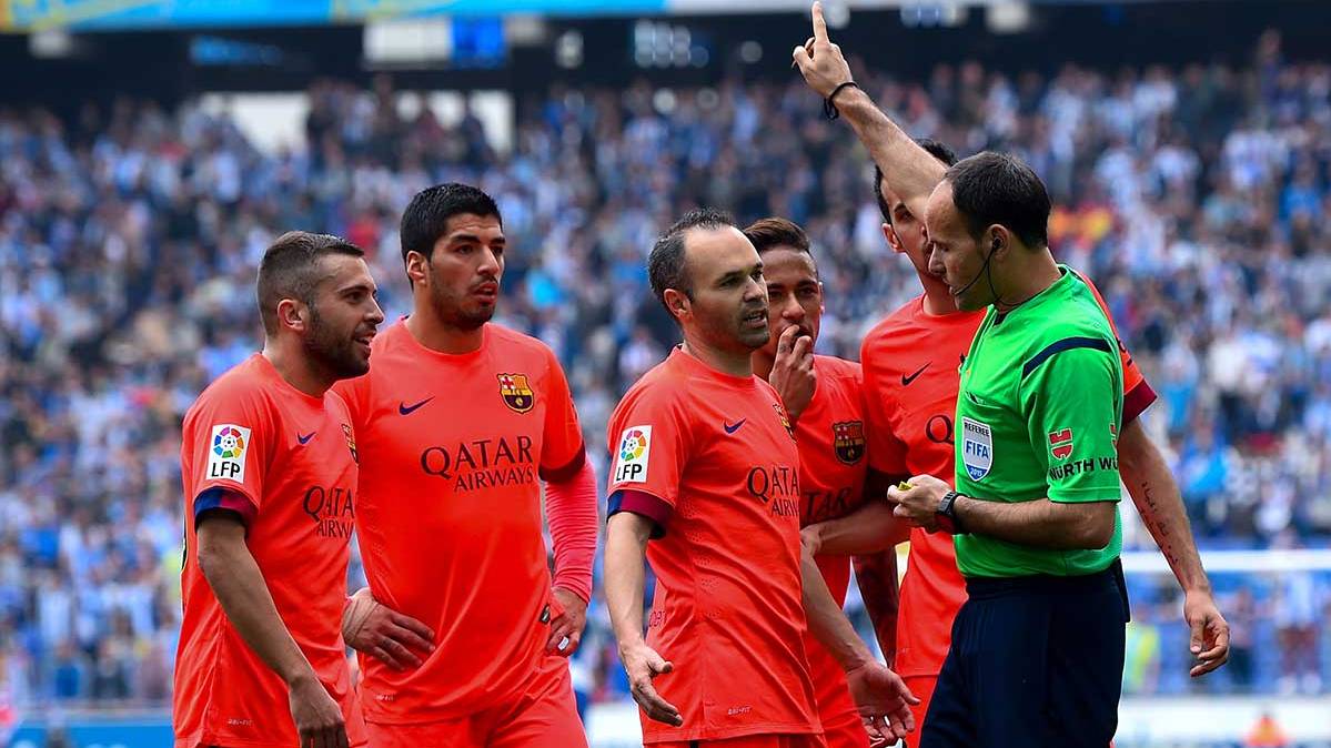 Mateu Lahoz, a controversial referee for the FC Barcelona