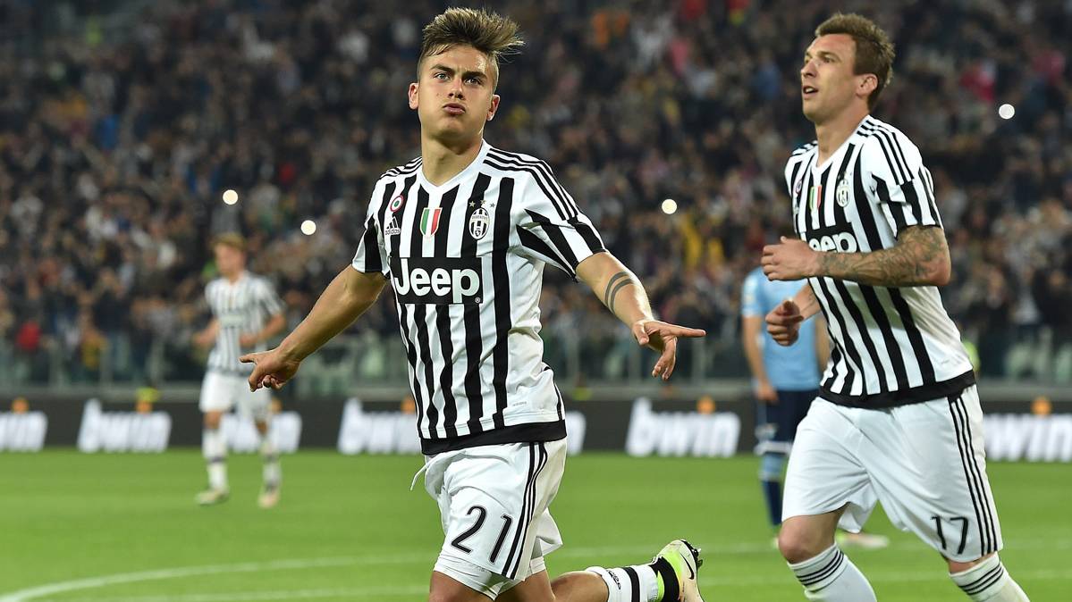 Paulo Dybala, celebrating a goal with the Juventus of Turín