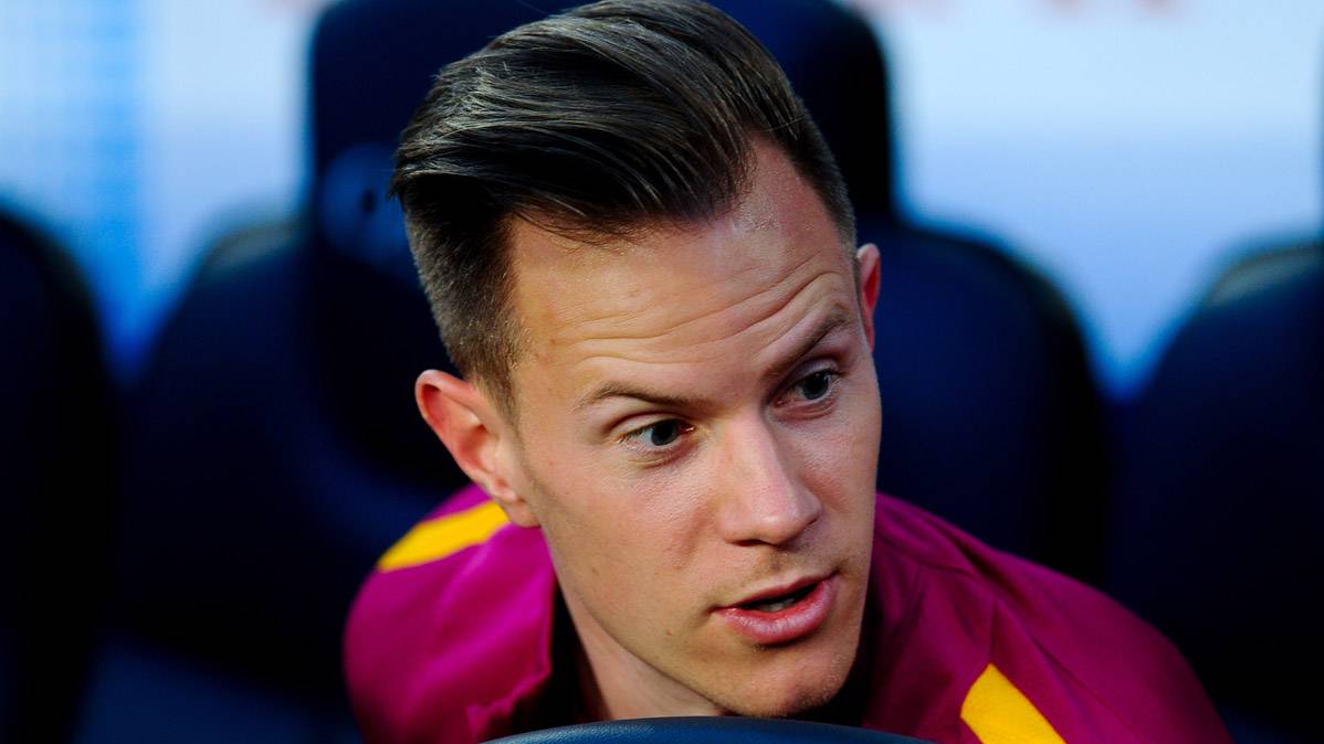 Marc-André Ter Stegen, in the bench against the Sporting