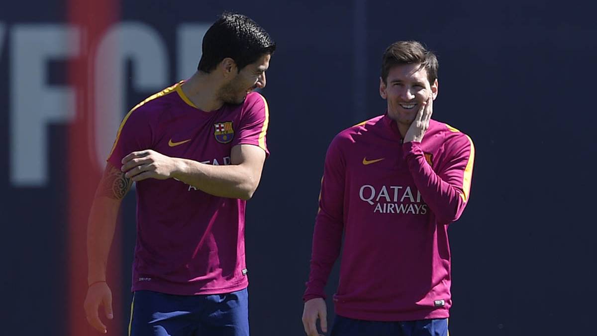 Luis Suárez and Messi, during the session of training