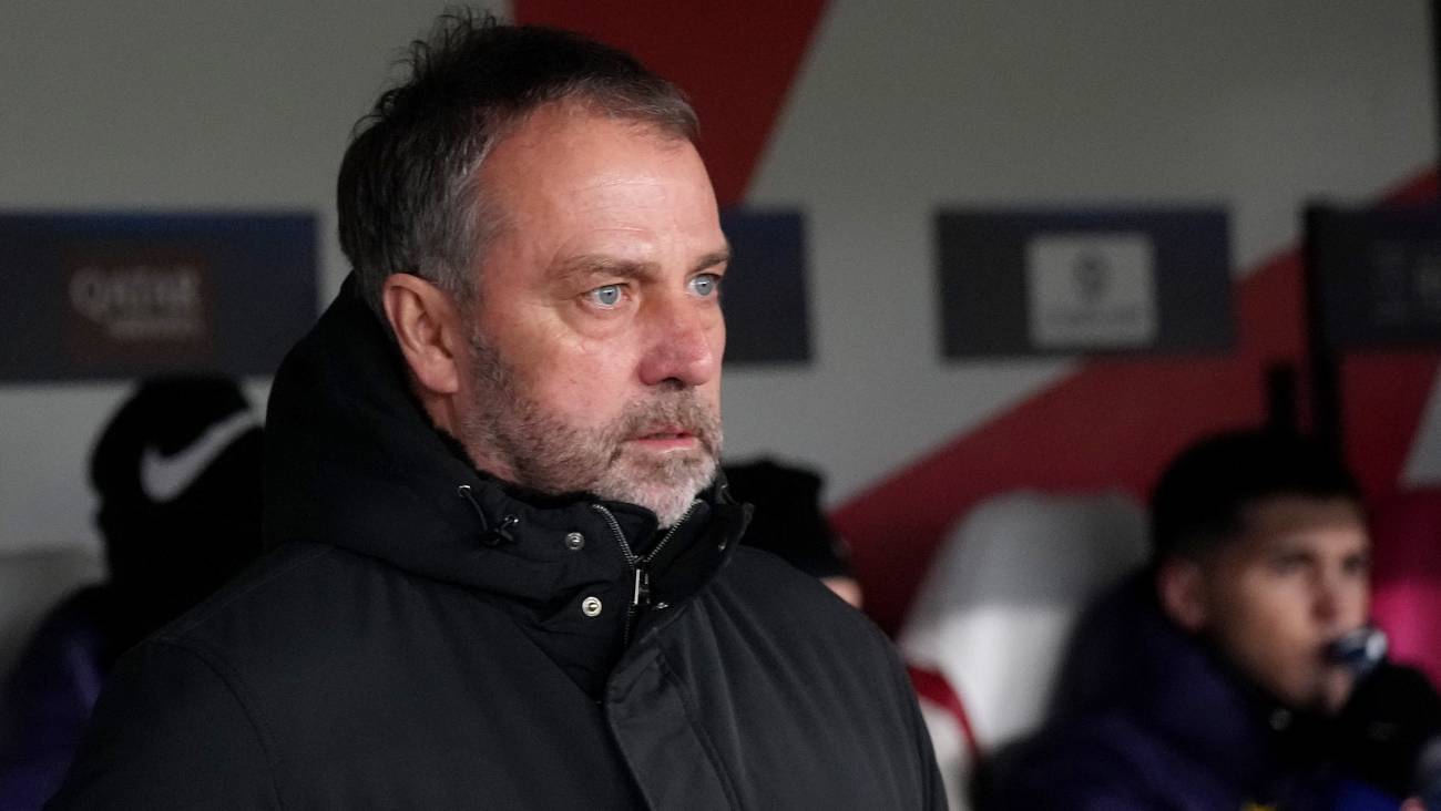 Flick cree que Pedri estará "varias semanas fuera" tras lesionarse en Praga