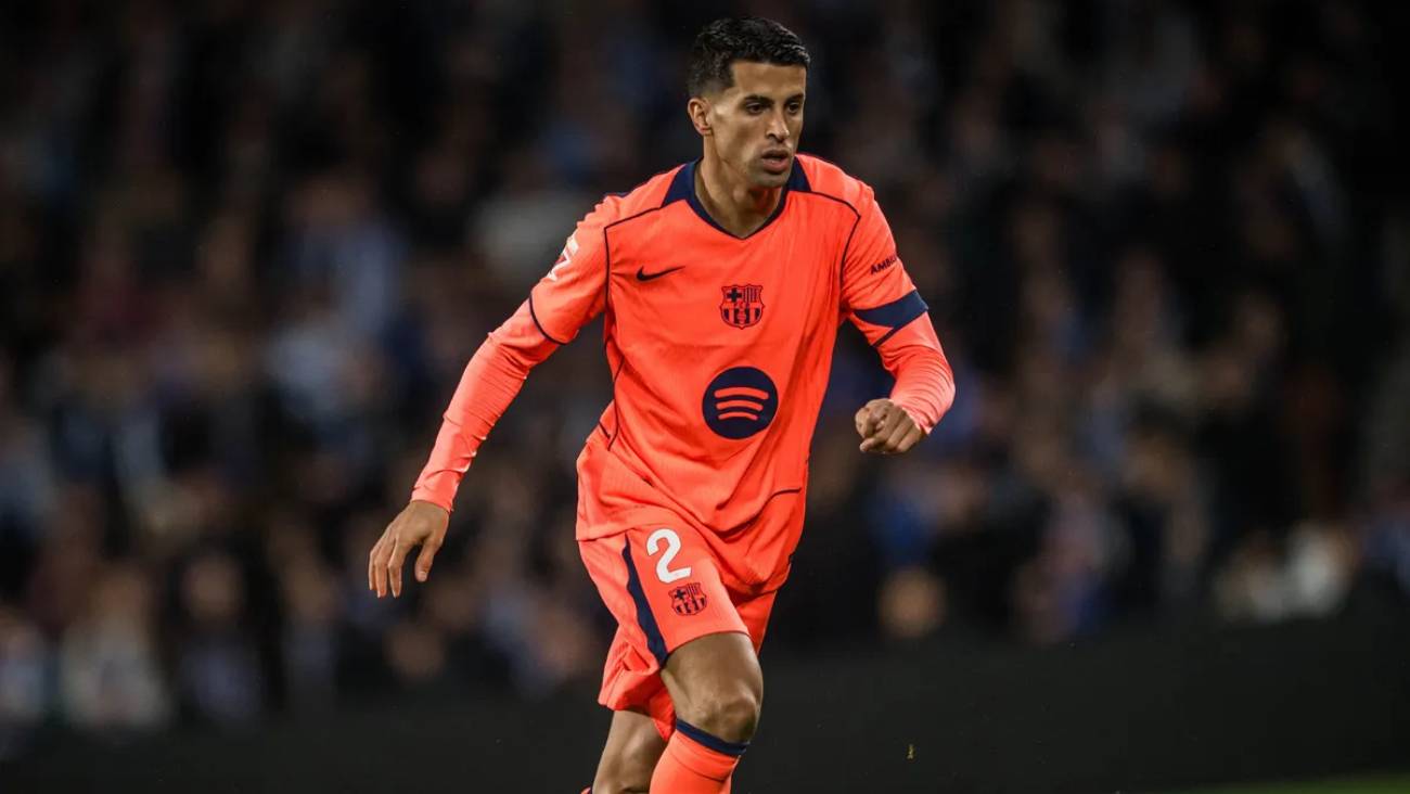 Joao Cancelo, a starter in his first match at the Spotify Camp Nou