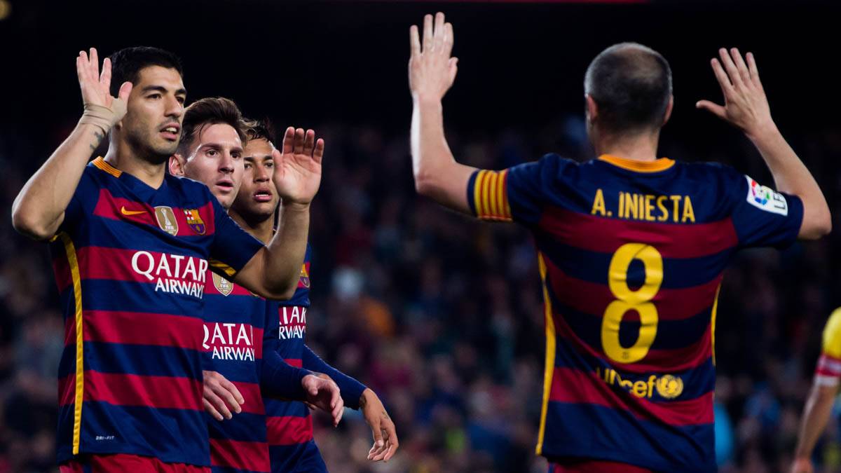 The players of the Barça, celebrating a goal against the Sporting