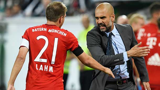 The trainer of the bayern of munich denied any mole inside his team and affirmed that the environment is very good