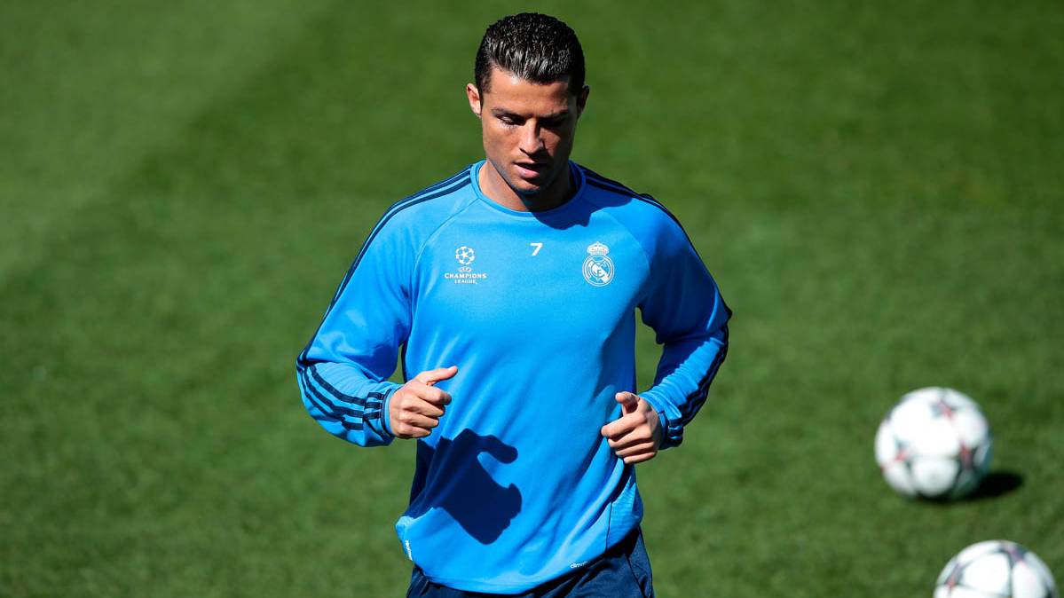 Cristiano Ronaldo, durante el entrenamiento del martes