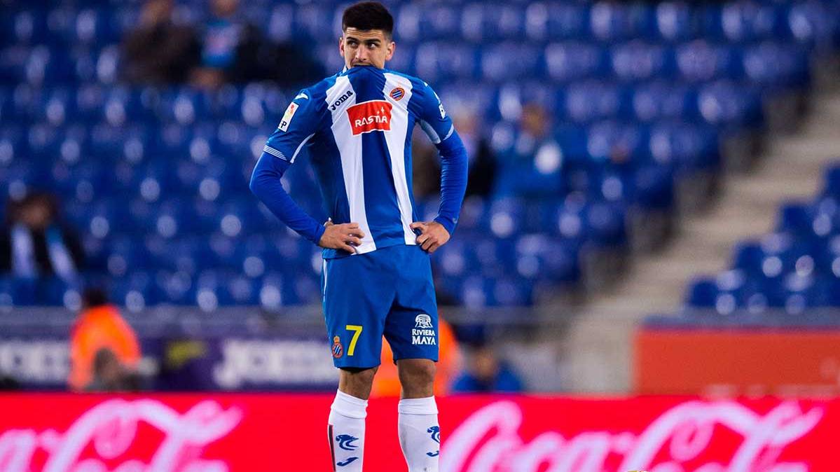 The forward of the RCD Espanyol Gerard Moreno during a party this 2015-2016