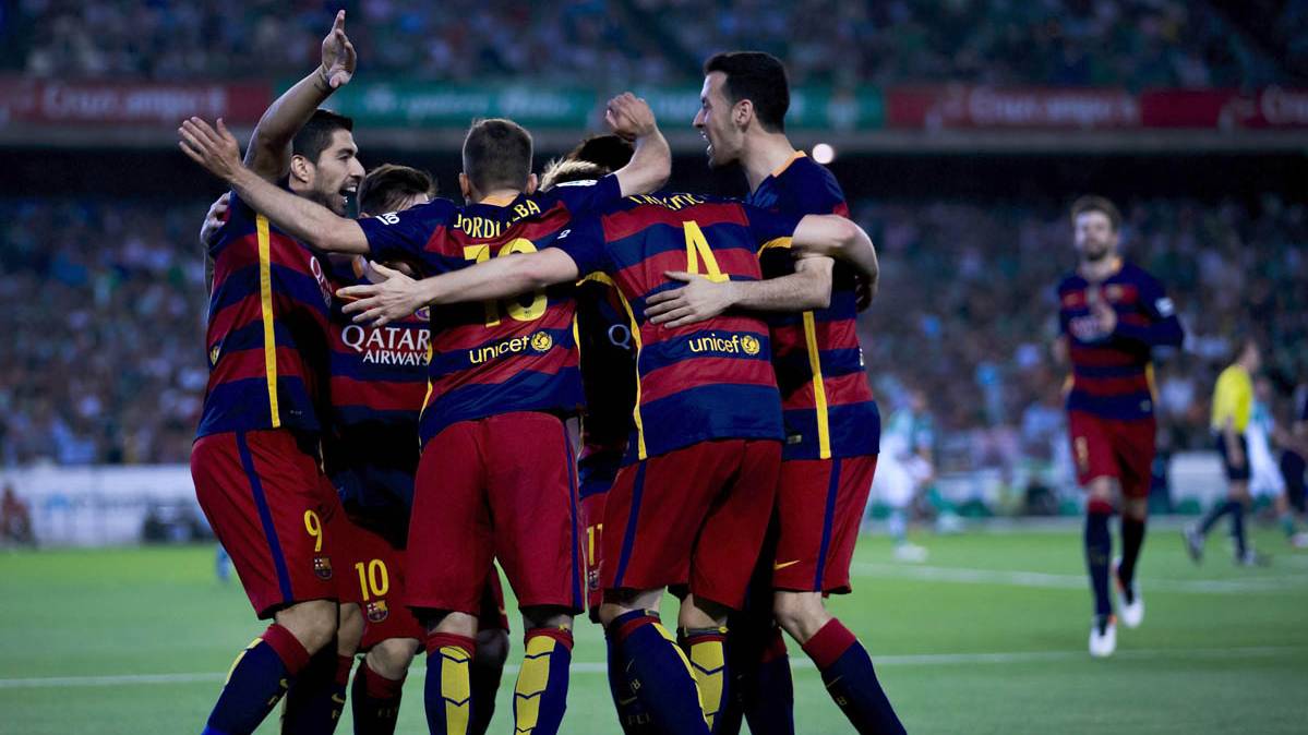 El FC Barcelona, celebrando el primer gol de Leo Messi