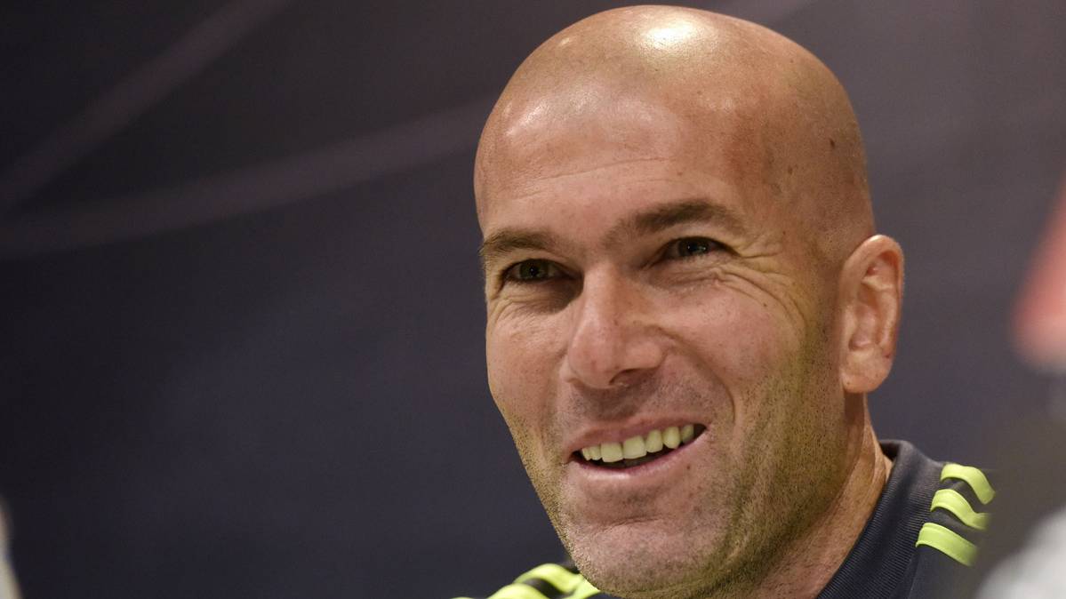 Zinedine Zidane, durante la rueda de prensa de este viernes