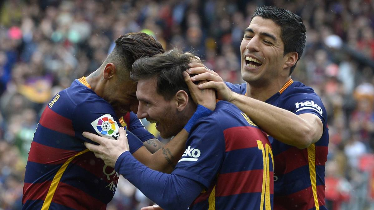 Messi, Neymar y Suárez, tras marcar un gol al Espanyol
