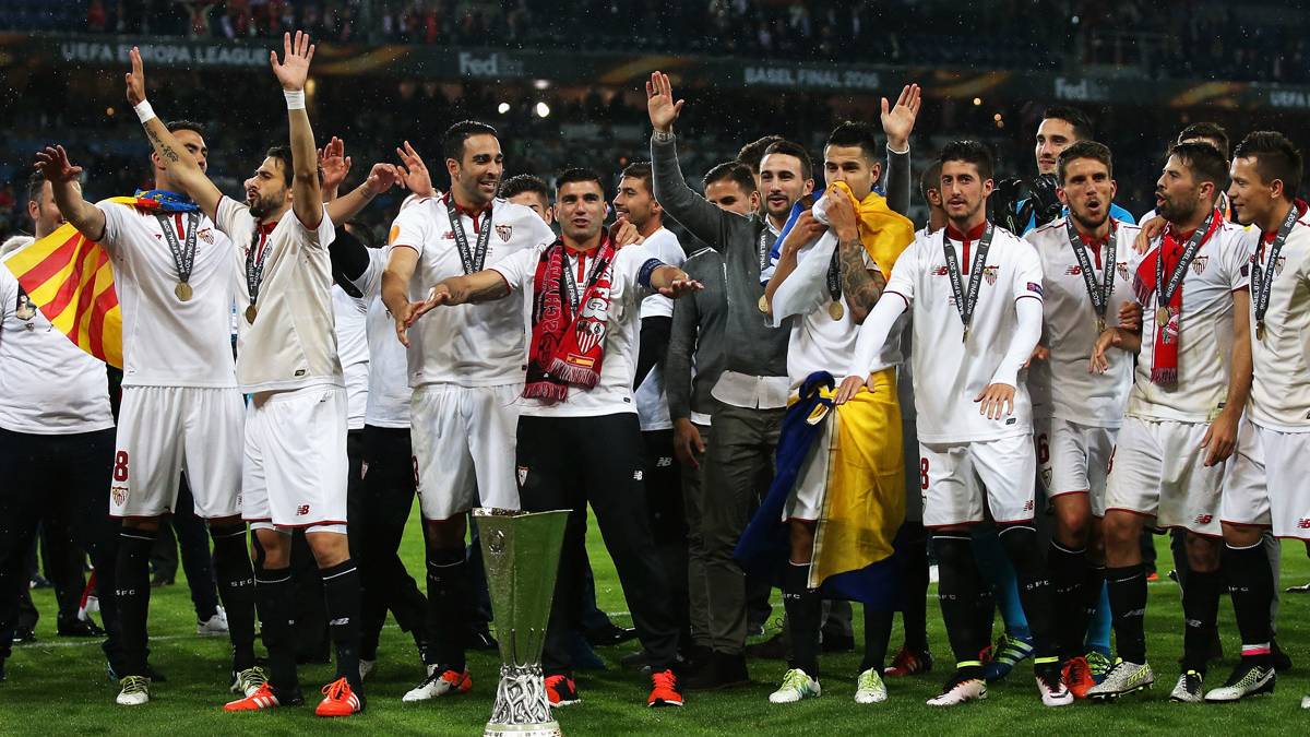 El Sevilla, celebrando el título de UEFA Europa League 2015-16