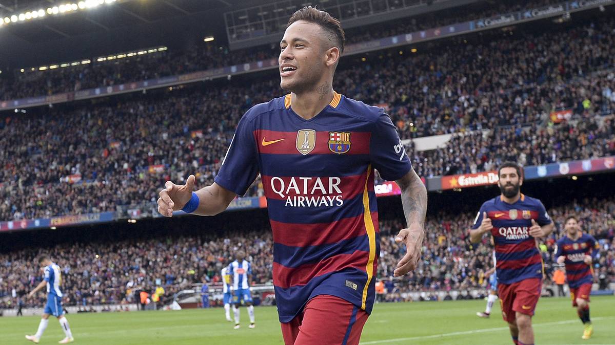 Neymar Jr, just after marking a goal to the Espanyol