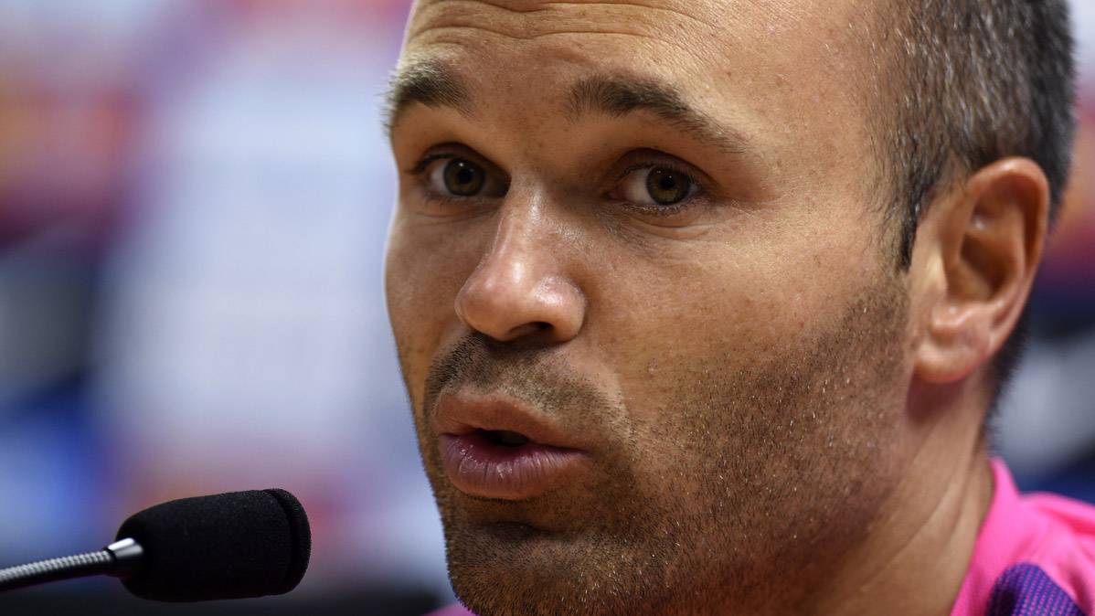 Andrés Iniesta, appearing in press conference