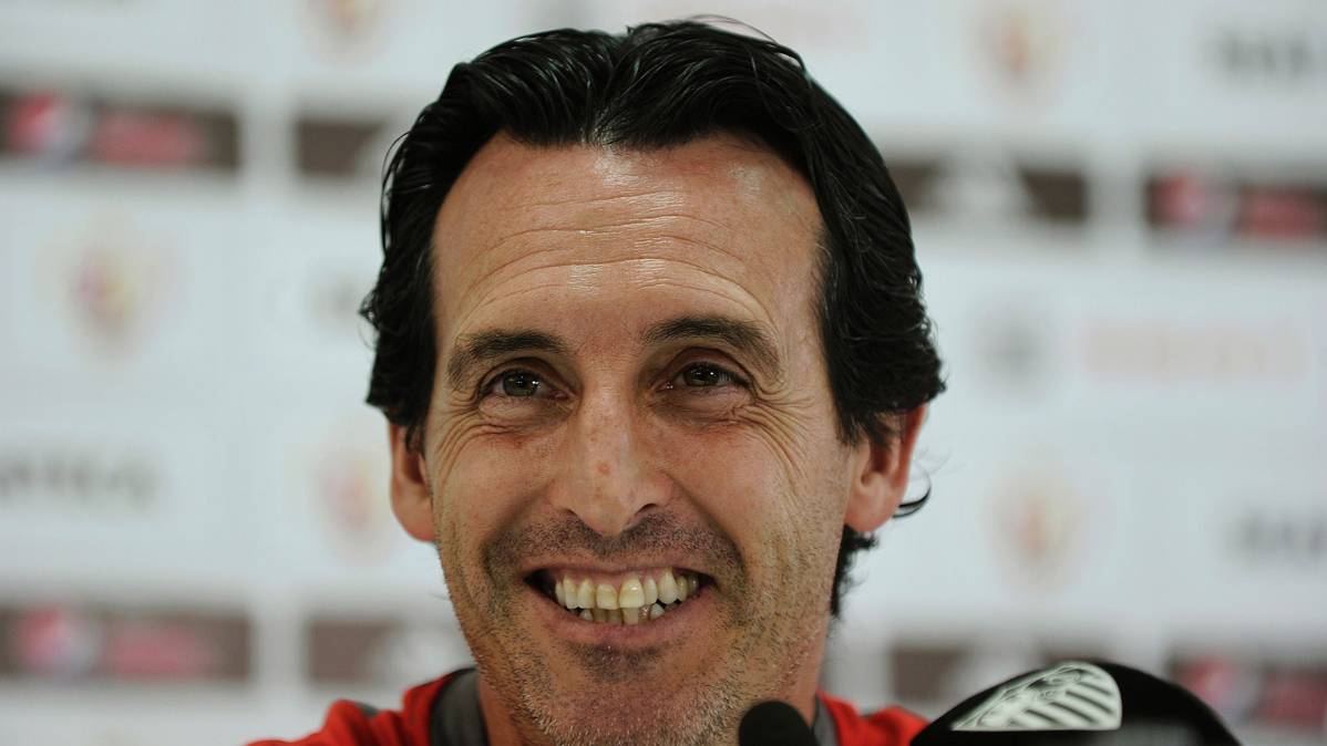 Unai Emery, smiling in the press conference of this Saturday