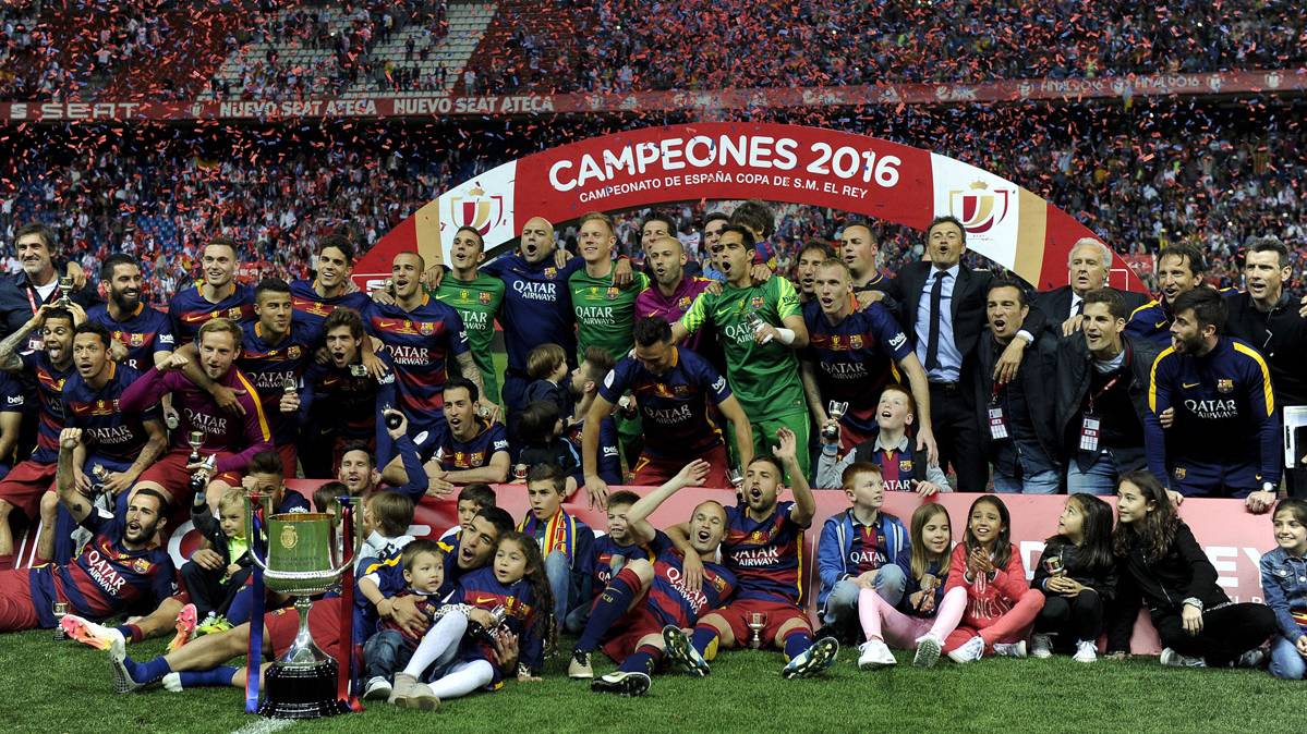 El FC Barcelona, celebrando el título de campeones de Copa