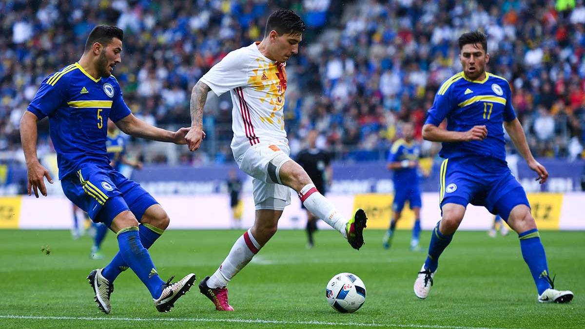 Héctor Bellerín en el partido amistoso entre España y Bosnia