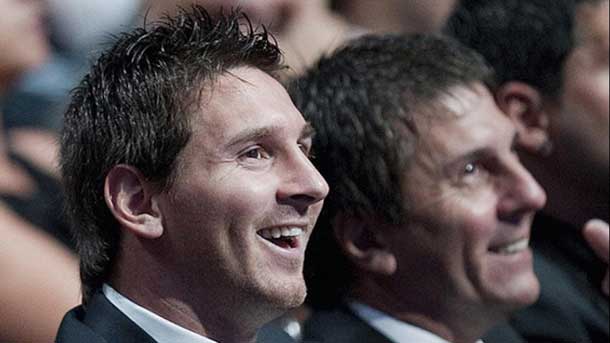 Leo messi went back to dazzle to the world with a new balloon of gold