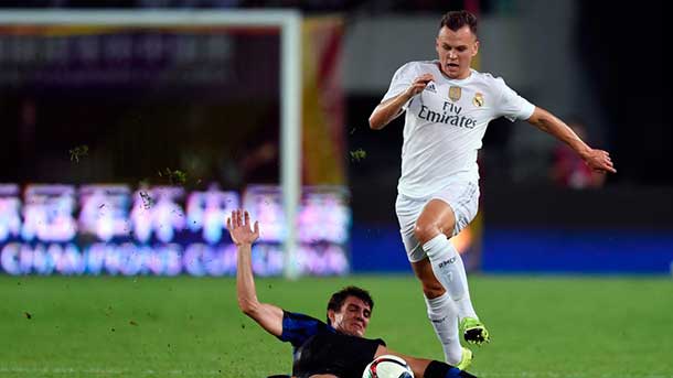 The international Russian is the key to allow that denis suárez go back to the fc barcelona