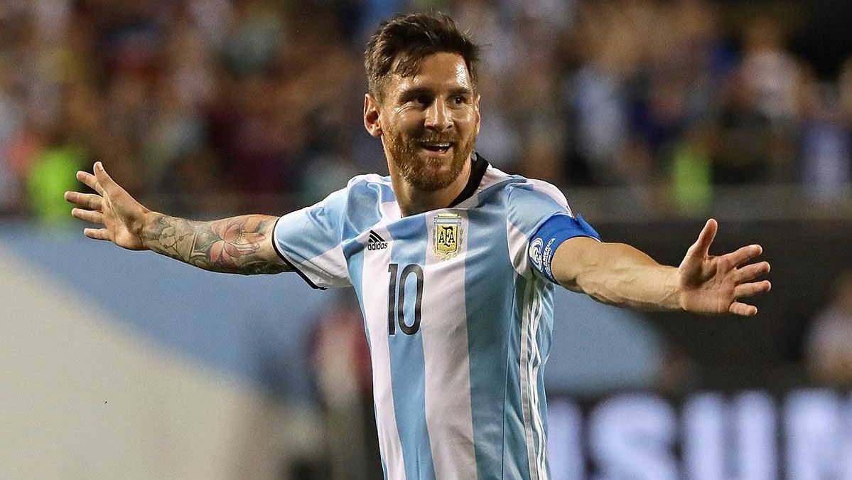 Leo Messi celebrates one of his goals in the Glass Centenarian America 2016