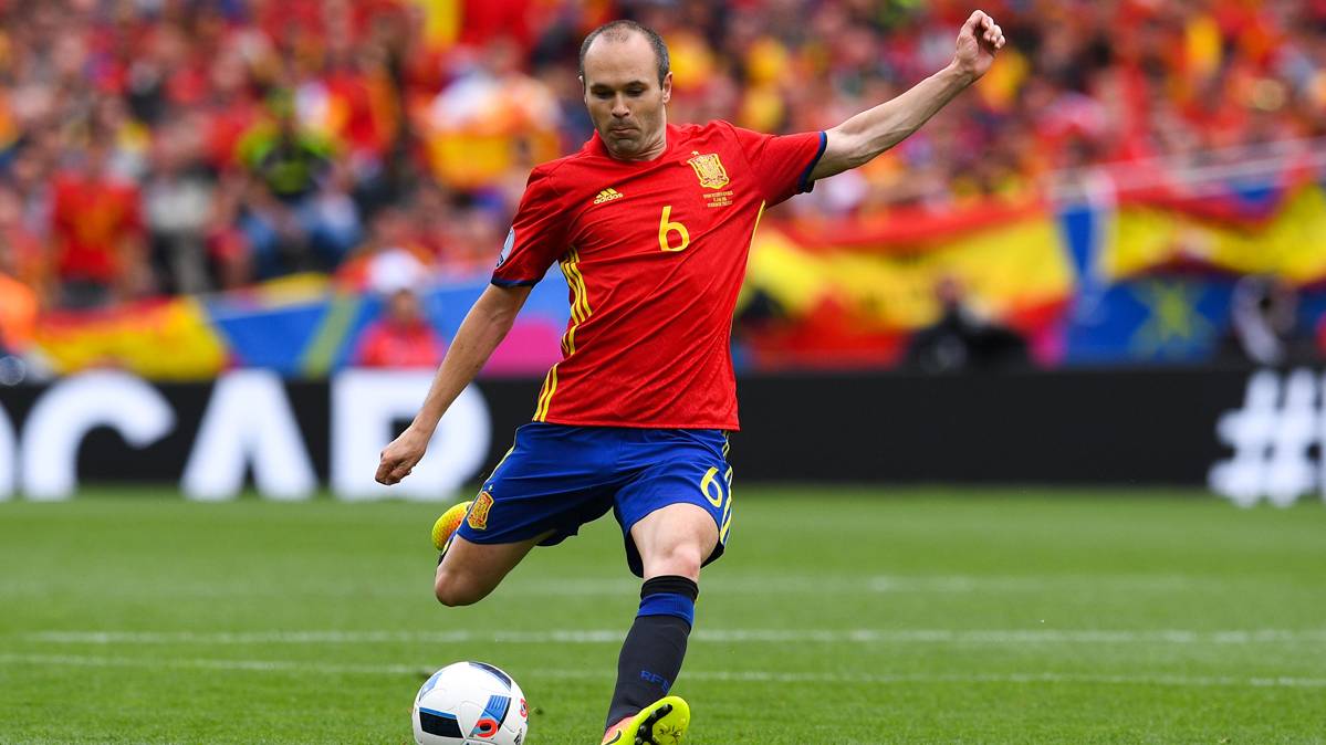 Andrés Iniesta, durante el partido contra la República Checa