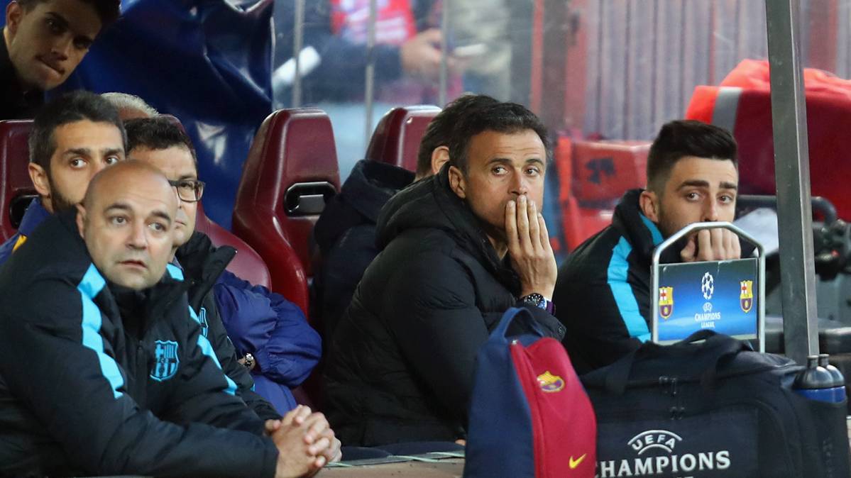 Luis Enrique, in the bench of the Barça during a party