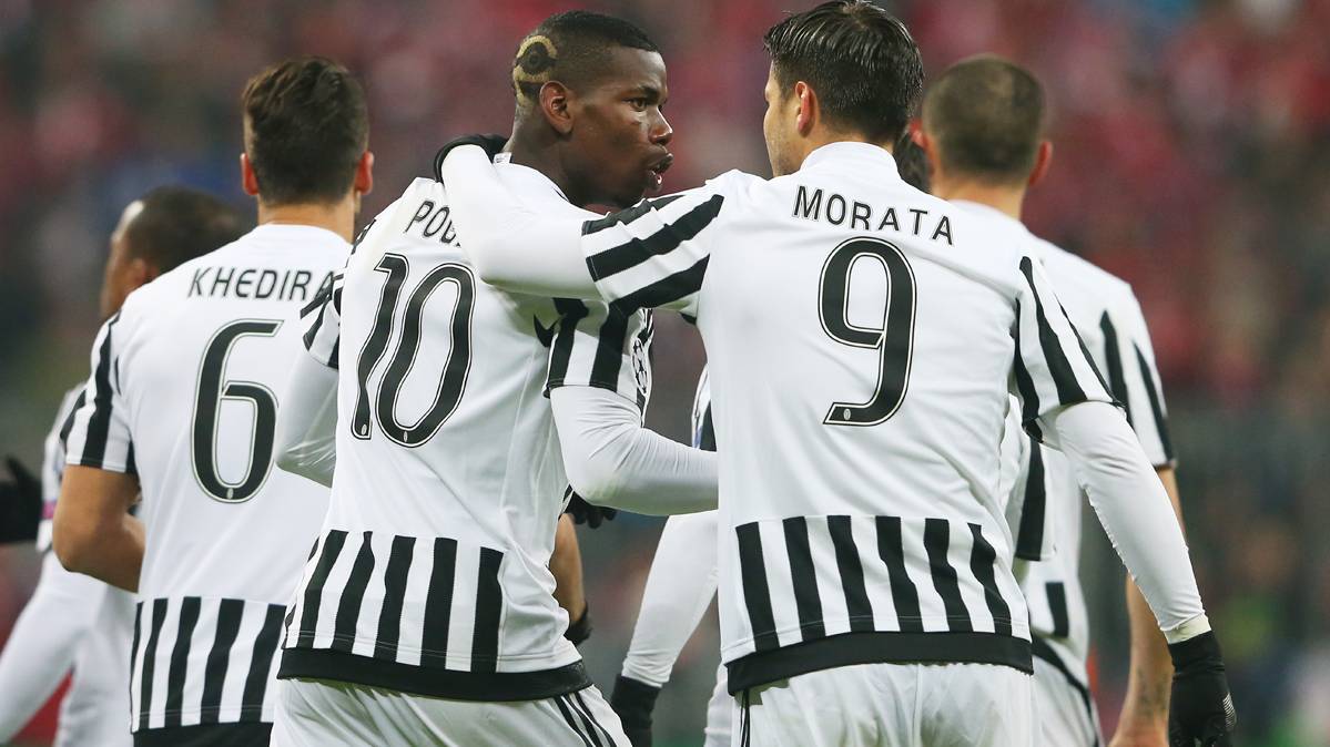 Álvaro Morata and Paul Pogba, celebrating a goal of the Juventus