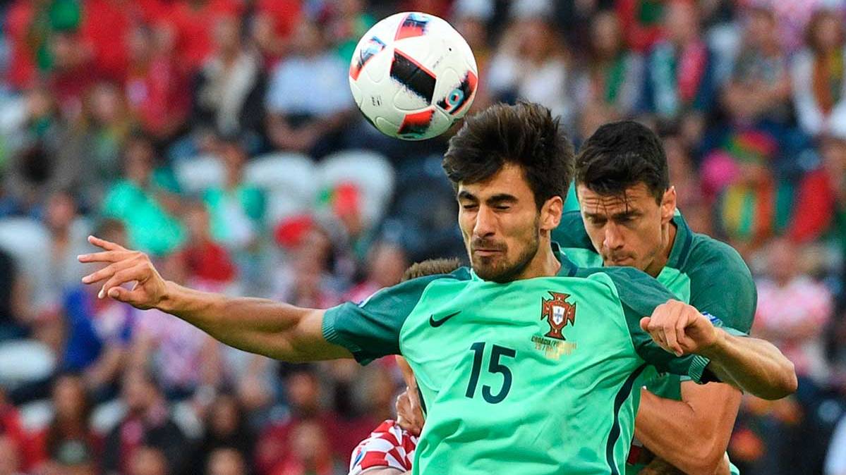 André Gomes in a party of the Eurocopa in front of Croatia