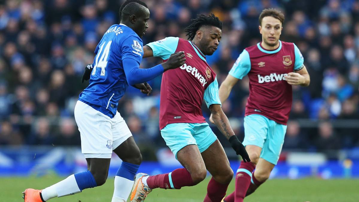 Alex Song, in a party of the past season with the West Ham