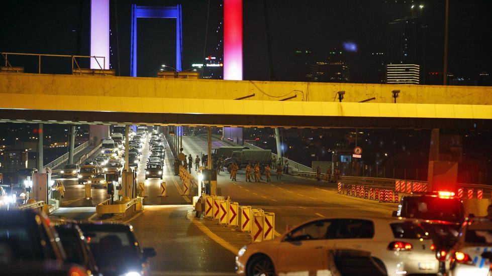 Imagen del intento de golpe de estado en Turquía