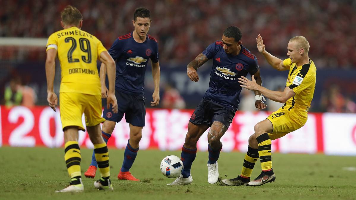 Memphis Depay, trying leave of a player of the Dortmund