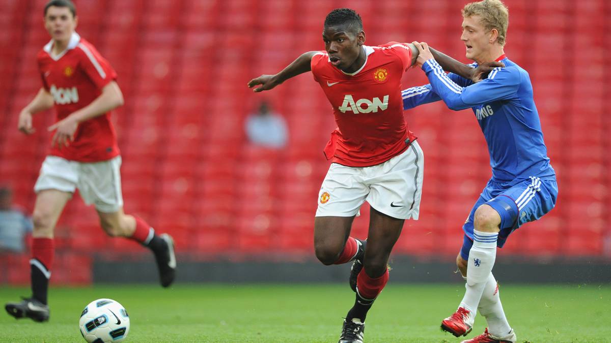 Paul Pogba, en un partido con el Manchester United en 2011