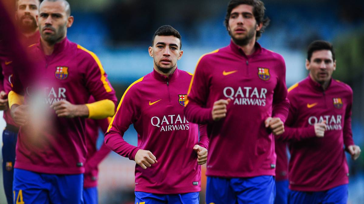 Munir The Haddadi, heating before a party with the Barça