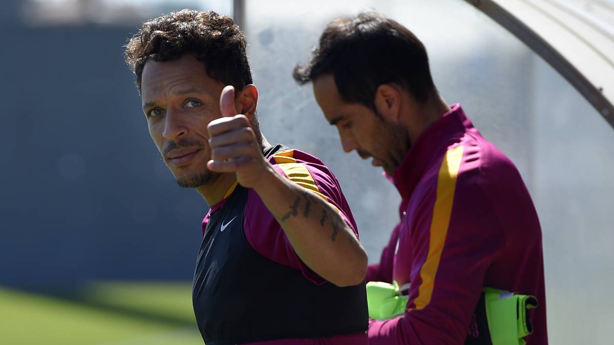 Adriano Correia, saliendo a entrenar en una imagen de archivo