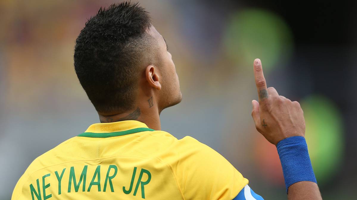 Neymar Jr, tras marcar un gol con la selección de Brasil