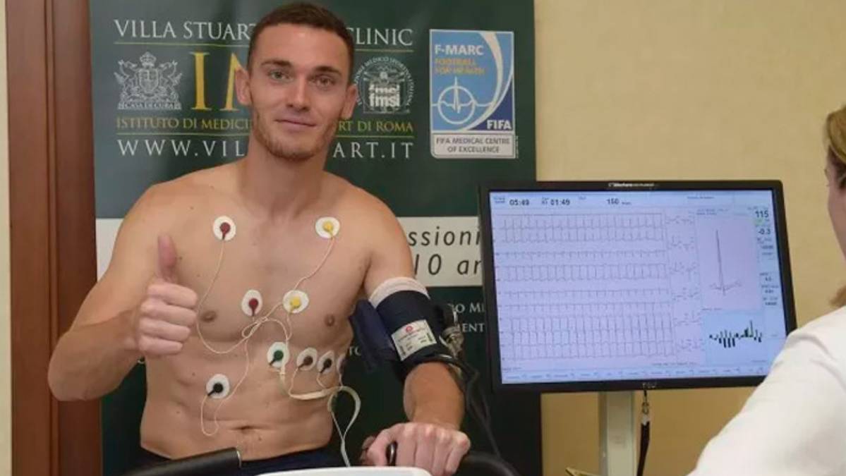 Thomas Vermaelen happening medical recognition with the ACE Rome