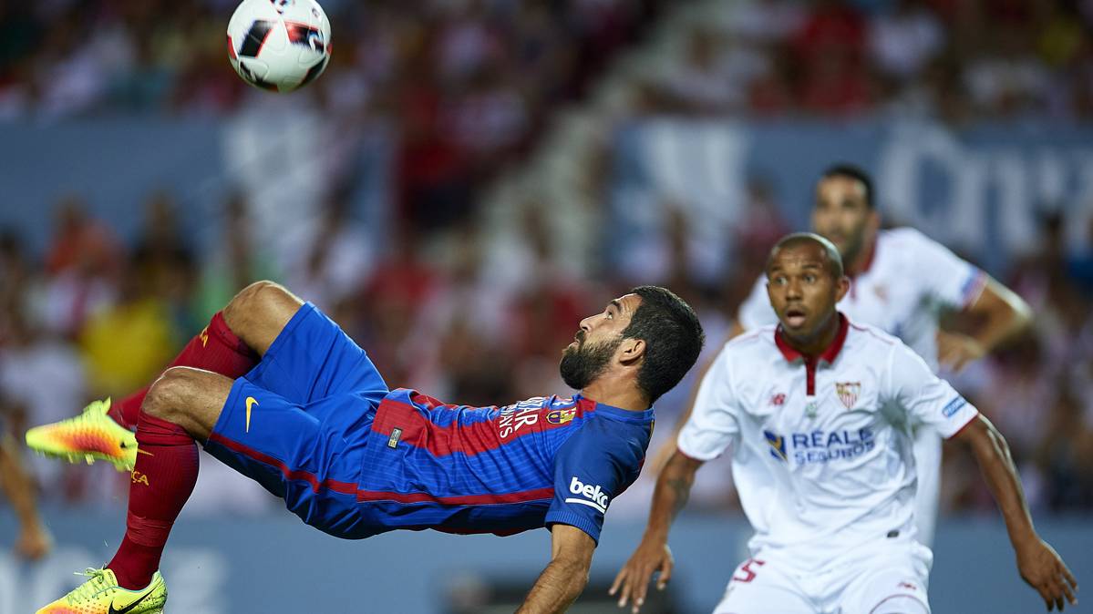 Burn Turan, in an attempt of Chilean in the first-half