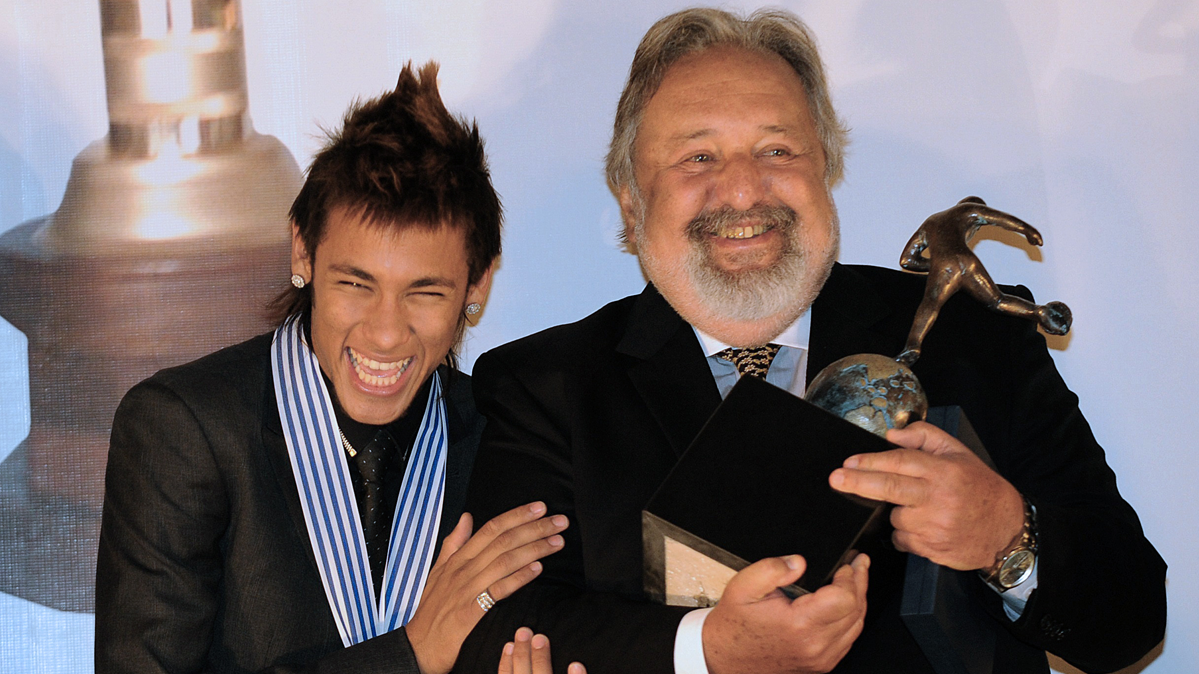 Luis Álvaro de Oliveira, en una imagen de archivo junto a Neymar