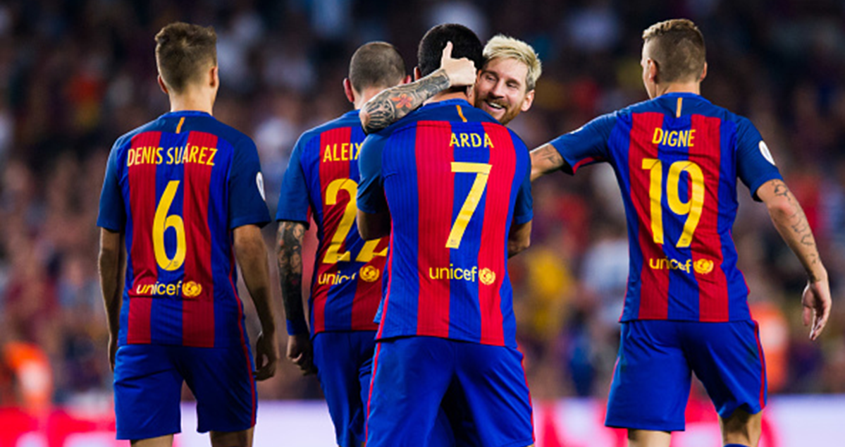 Los jugadores del FC Barcelona celebran uno de los goles ante el Sevilla FC
