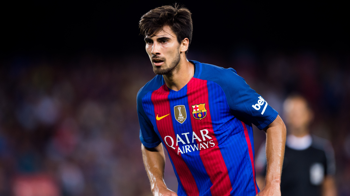 André Gomes, against the Seville in the turn of the Supercopa of Spain