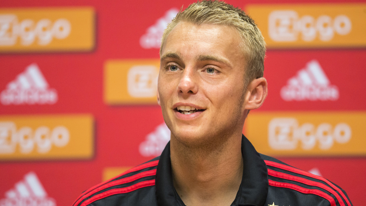 Jasper Cillessen, hablando en rueda de prensa como jugador del Ajax