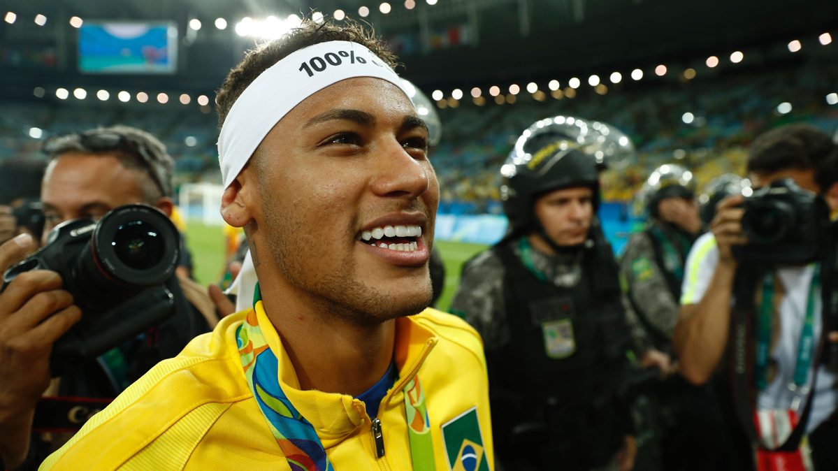 Neymar Jr, celebrating the medal of gold won with Brazil