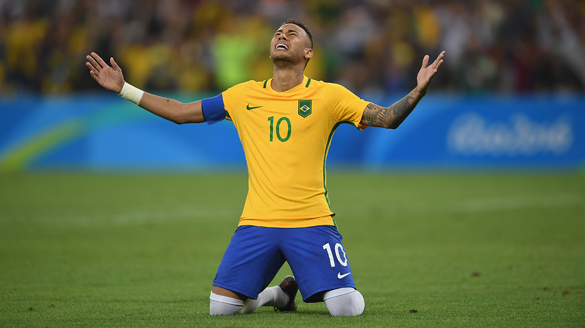 Neymar Júnior celebrando el oro recién conseguido ante Alemania