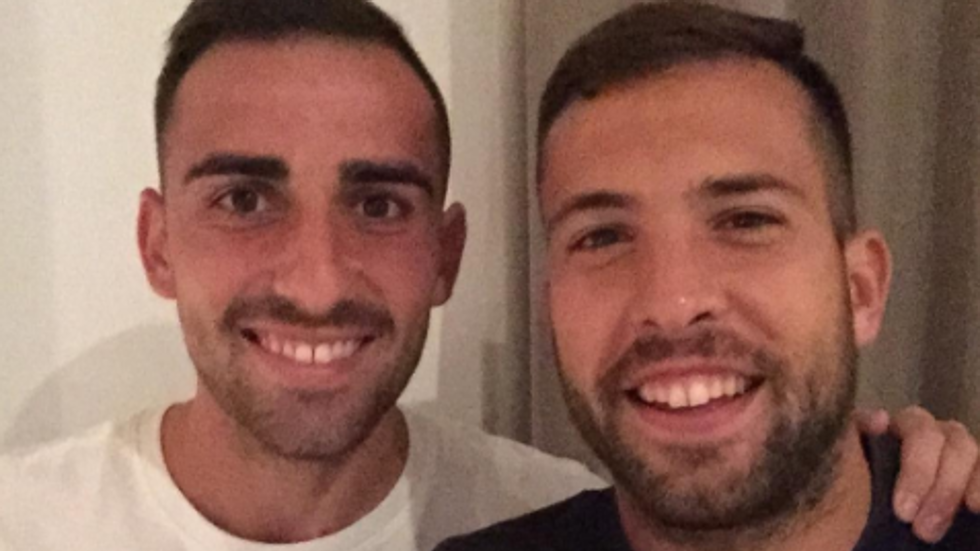 Jordi Alba beside Paco Alcácer in the concentration of the Spanish selection
