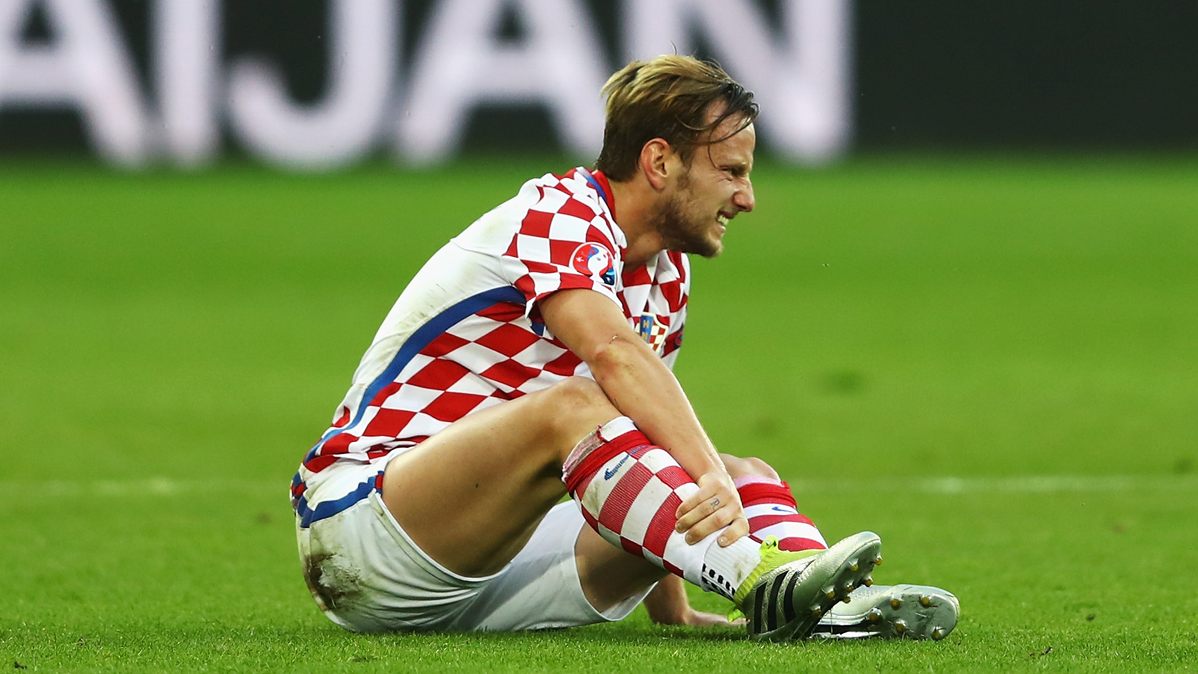 Ivan Rakitic, hurting of the entrance of a contrary player