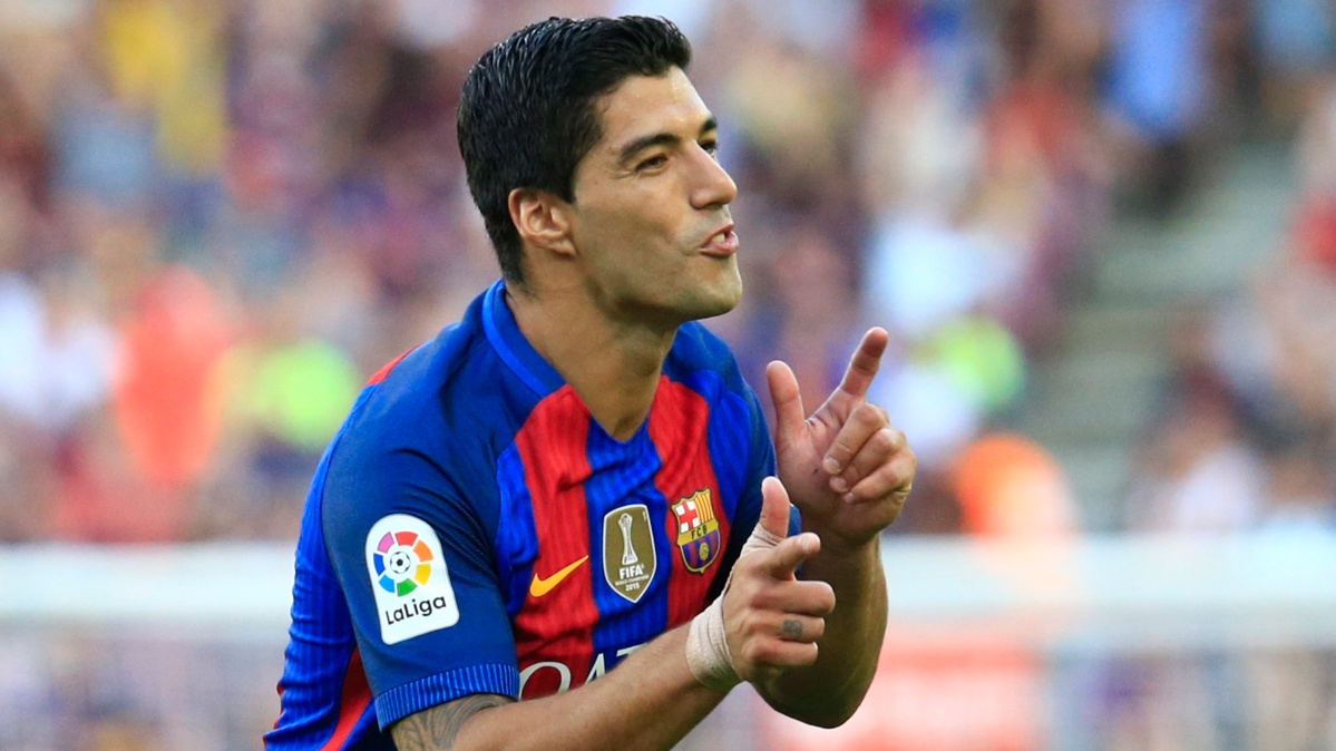 Luis Suárez, ejerciendo de "Pistolero"