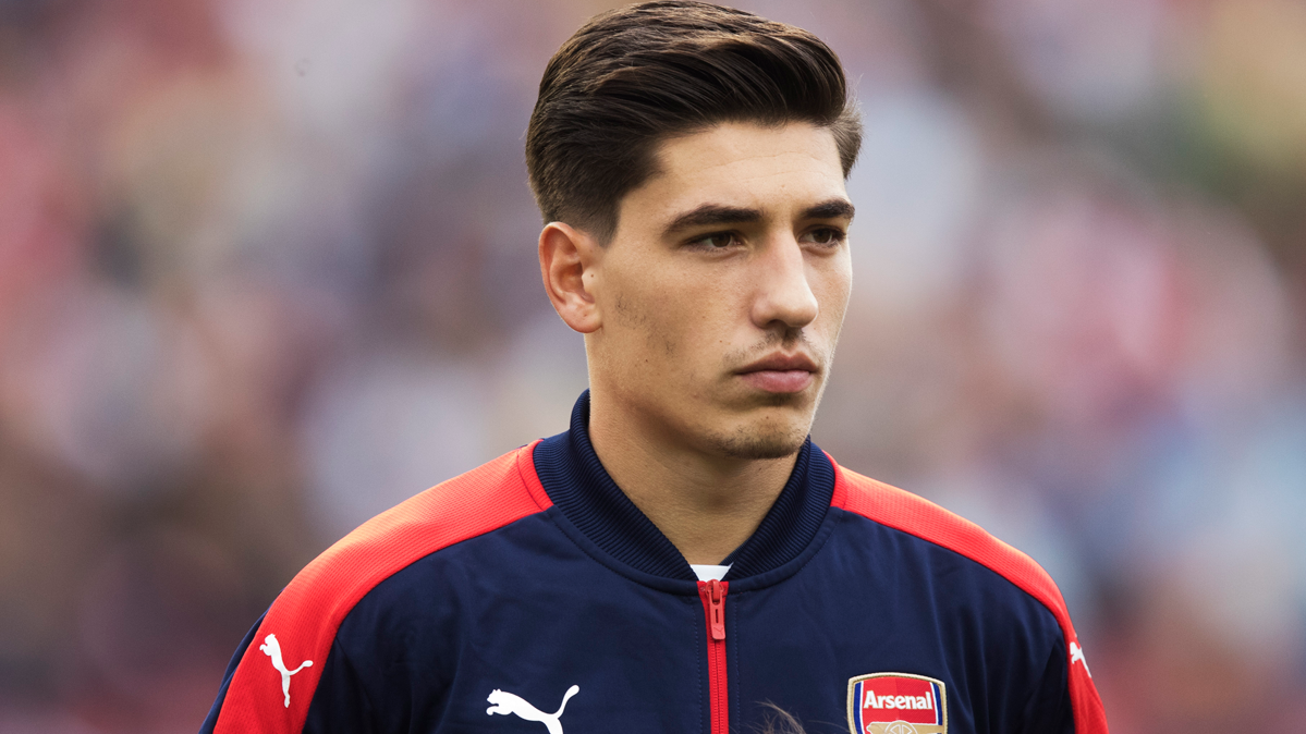 Héctor Bellerín, posing just before a party of the Arsenal