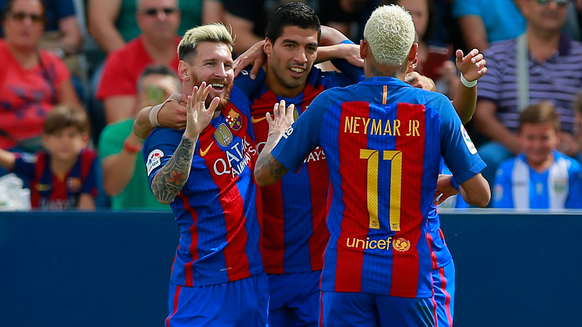 Leo Messi, Neymar and Luis Suárez, celebrating a marked goal to the Leganés