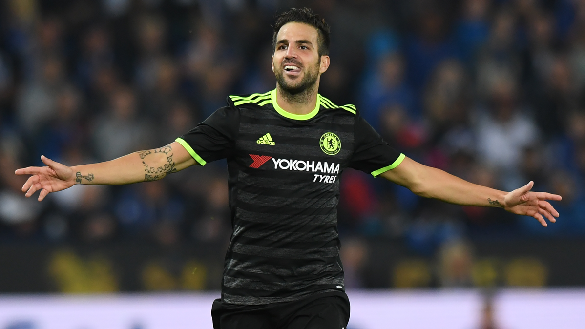 Cesc Fábregas, celebrating a marked goal to the Leicester with Chelsea