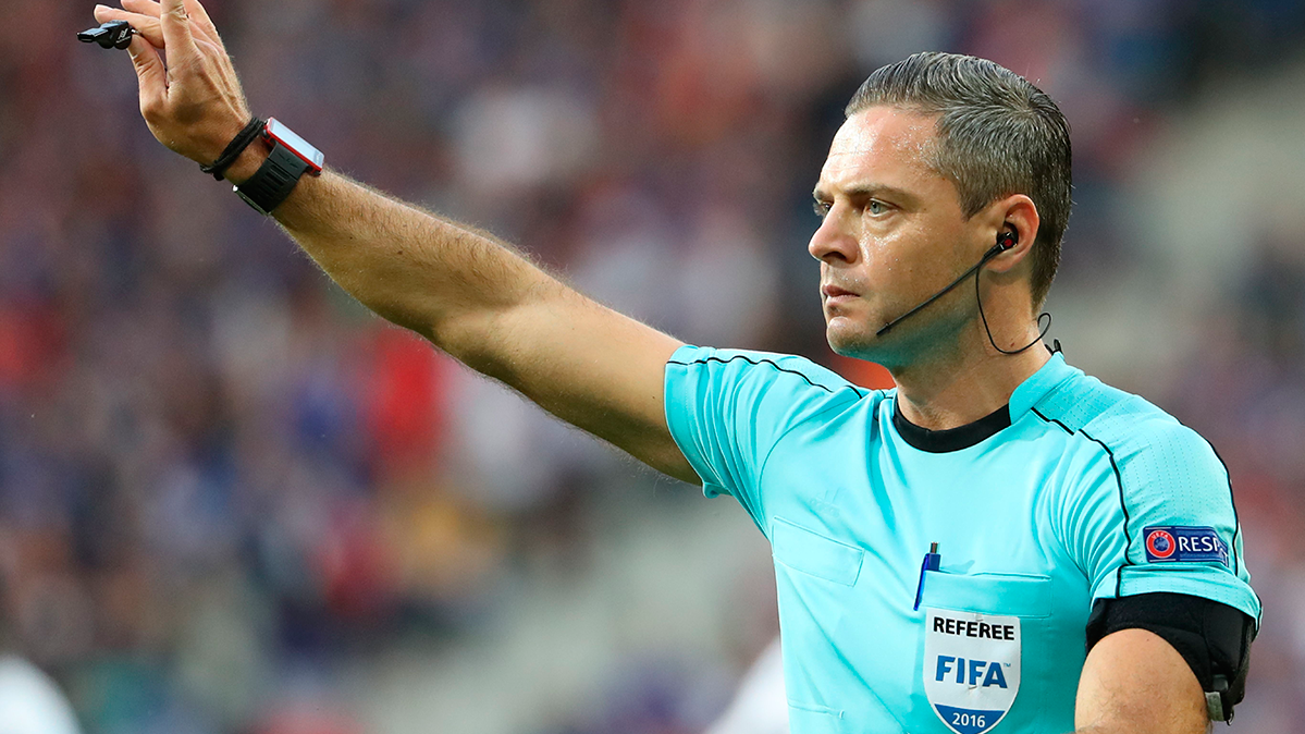 Damir Skomina Directing a meeting of the past Eurocopa 2016